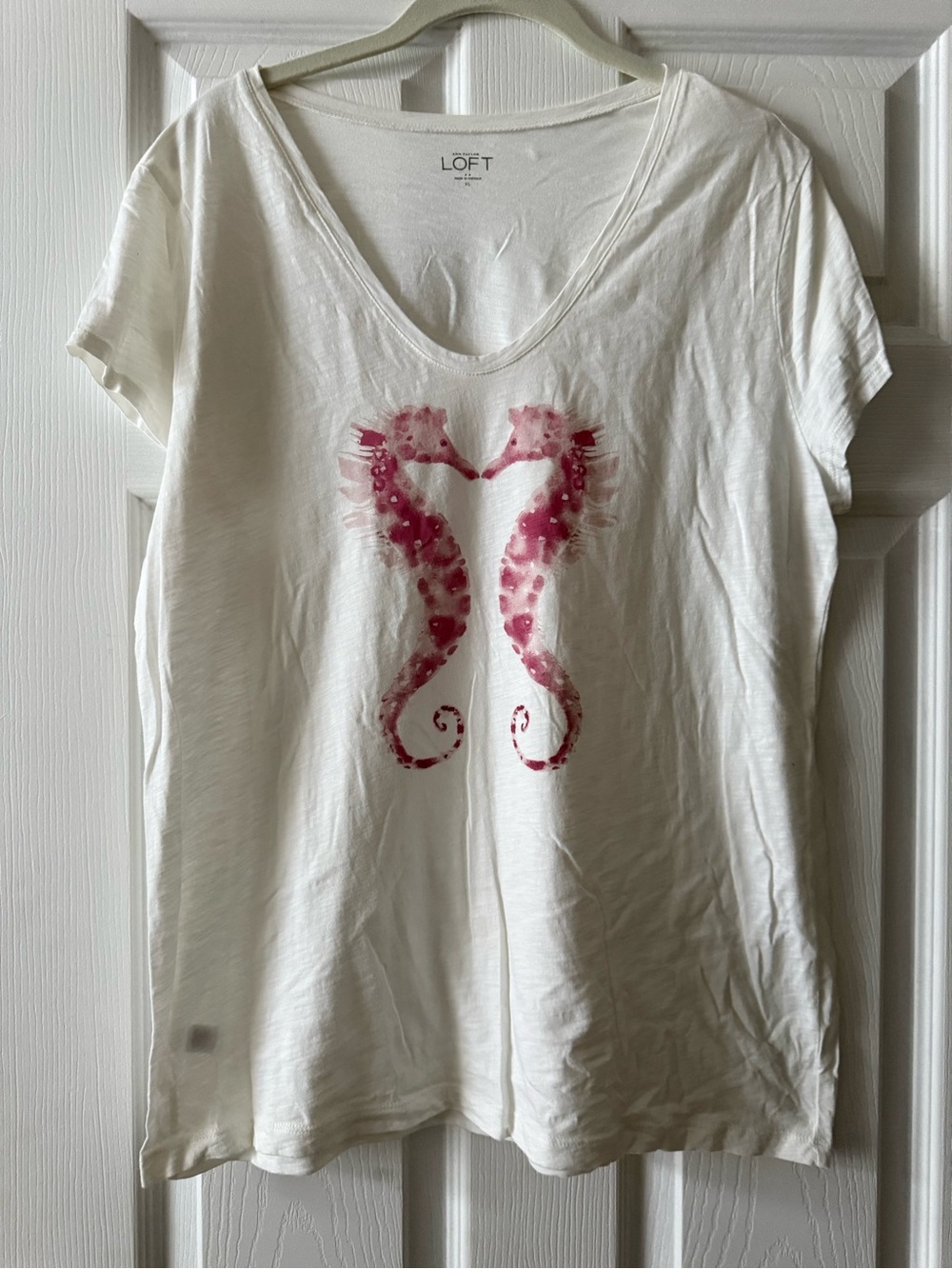 Loft Seahorse Shirt XL